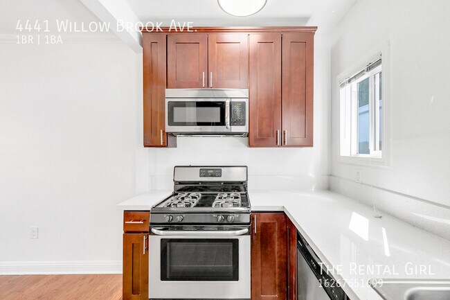 Foto del edificio - 4441 Willow Brook Ave