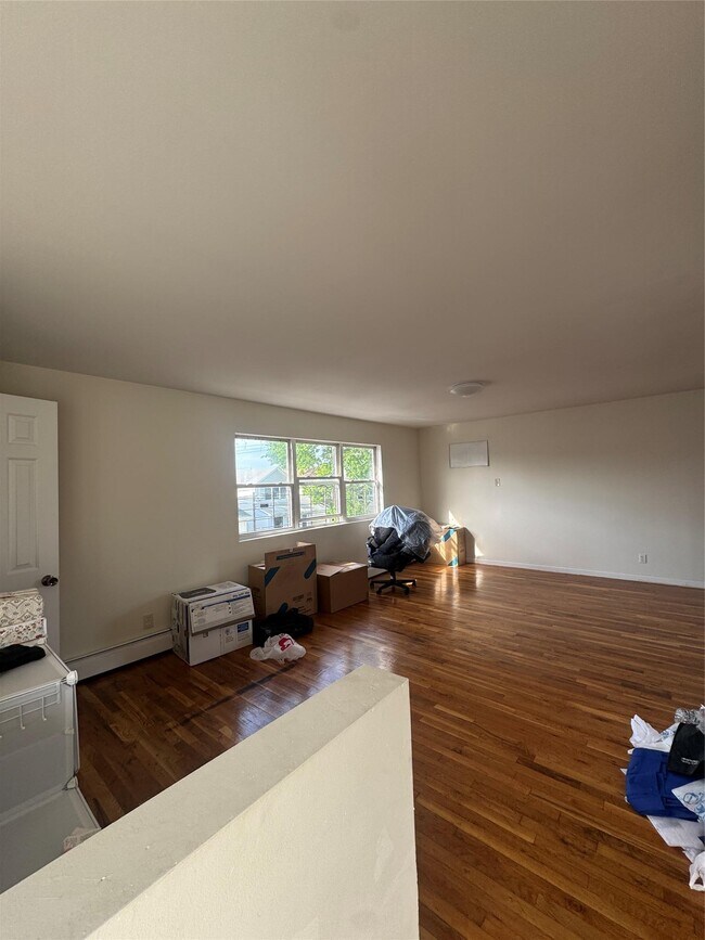 Foto del edificio - 171-30 104th Ave