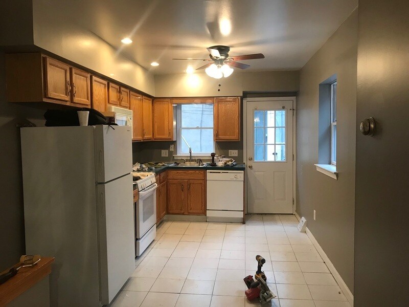 Primary Photo - 2610 S Rosewood St