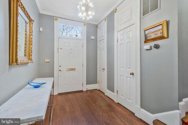 Foto del edificio - 3230 Volta Pl NW