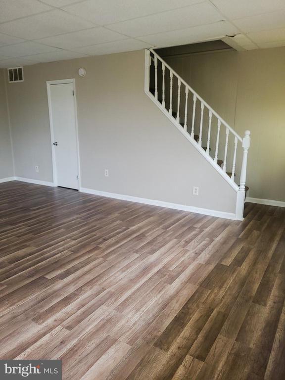 Building Photo - 601 Division St