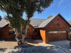 Building Photo - 2205 Freeman Dr