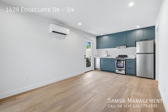 Foto del edificio - 1429 Edgecliffe Dr