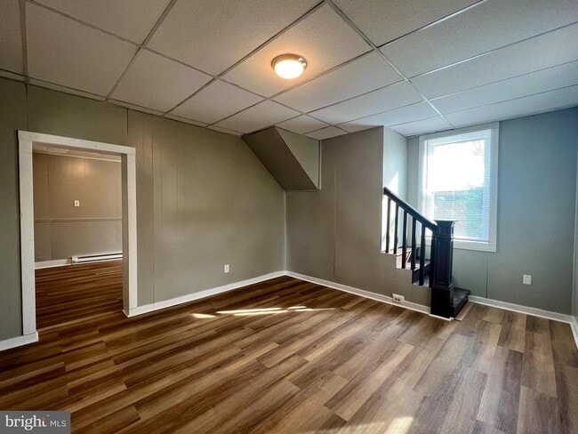 Foto del edificio - 6 Laurel Hill Ln