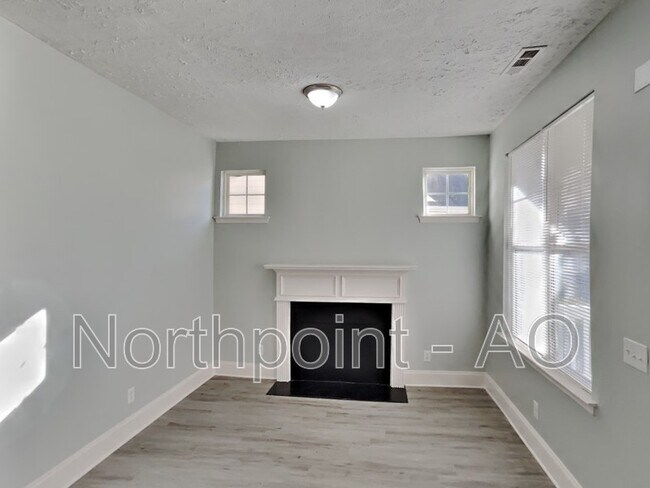 Building Photo - 4551 Parkway Cir