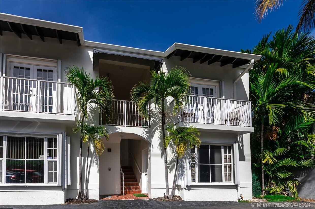 Foto principal - 3007 Bird Ave