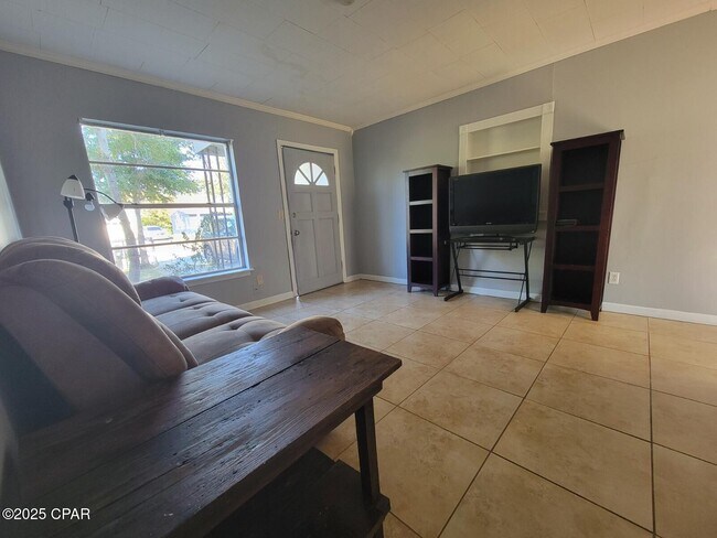 Foto del edificio - 1405 W 13th St