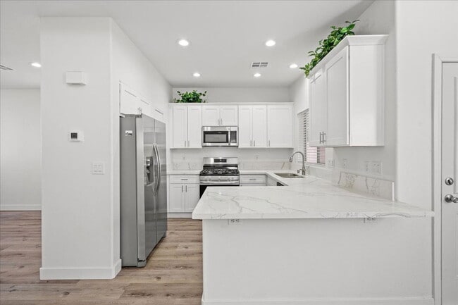 Foto del edificio - 10405 Nutt Creek Ave