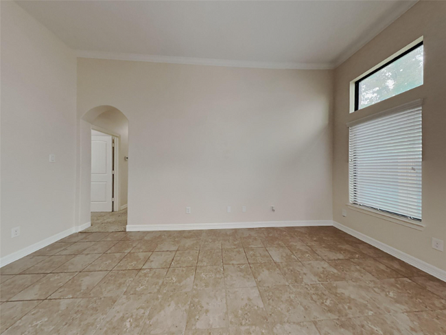 Building Photo - 25126 Alina Ln