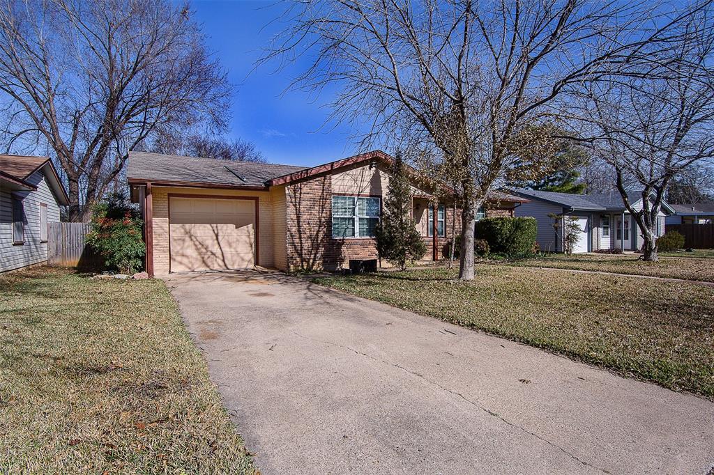 407 E Lavender Ln, Arlington, TX 76010 House Rental in Arlington, TX