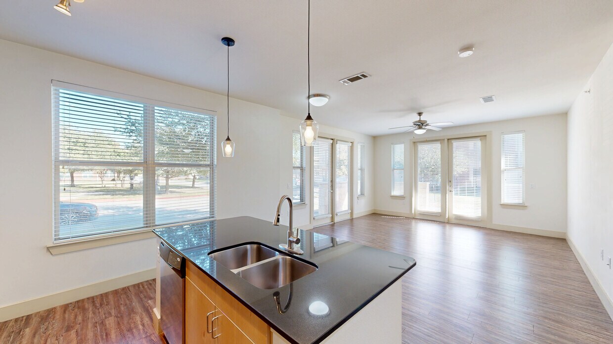 Photo - Oxford at the Boulevard Apartments