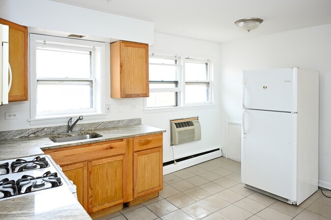 Building Photo - 6707 S Chappel Ave