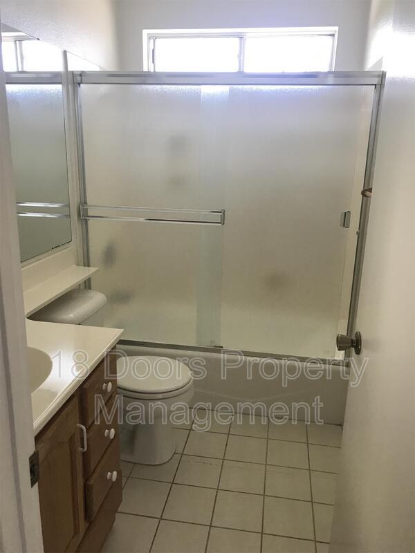 Foto del edificio - 8220 Water View Ct