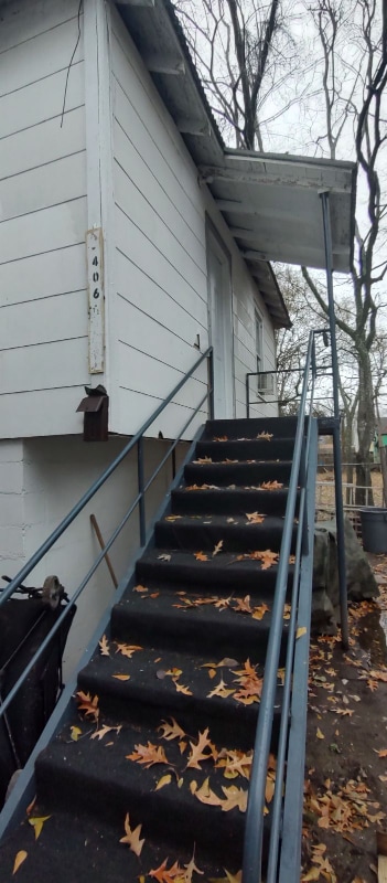 Building Photo - 406 Voorhies St