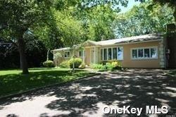 Building Photo - 26 Romana Dr