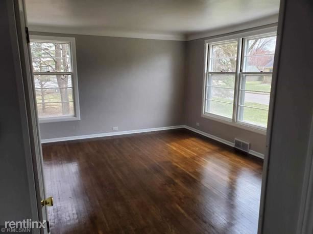 Building Photo - 3 br, 1 bath House - 963 Grandview Avenue W