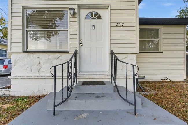 Building Photo - 2717 W Cherry St