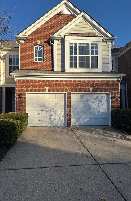 Foto principal - 113 Honey Creek Ln