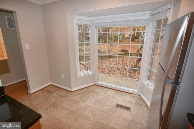 Building Photo - 1666 Albermarle Dr