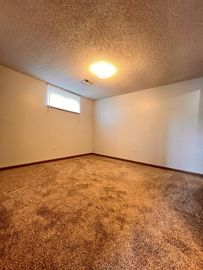 Main level Bedroom - 24 Fairway Dr