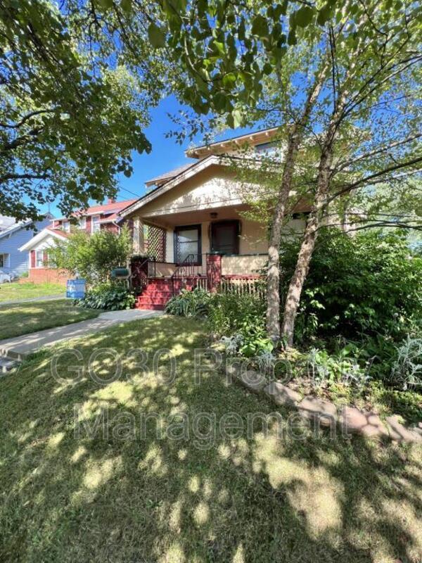 Foto del edificio - 355 Bonnie Brae Ave SE