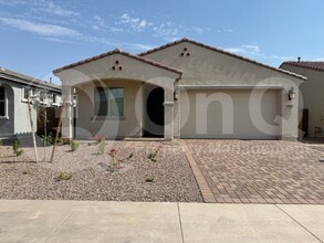 Building Photo - 8810 W Pasadena Ave