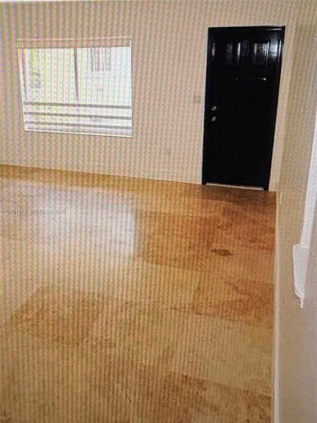 Building Photo - 544 NE 62nd St