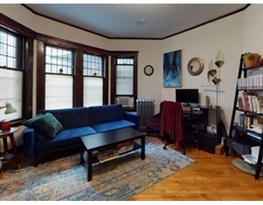 Building Photo - 2 Clinton St