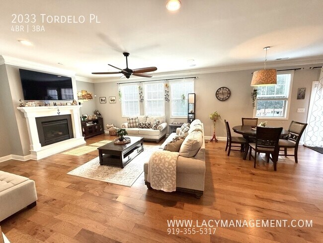 Building Photo - 2033 Tordelo Pl