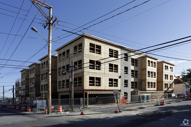 Building Photo - Mason Block