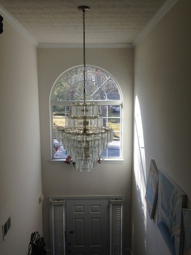 Building Photo - 2 Story Brick Home-Close to Shopping-