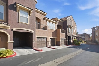 Building Photo - 3975 N Hualapai Way