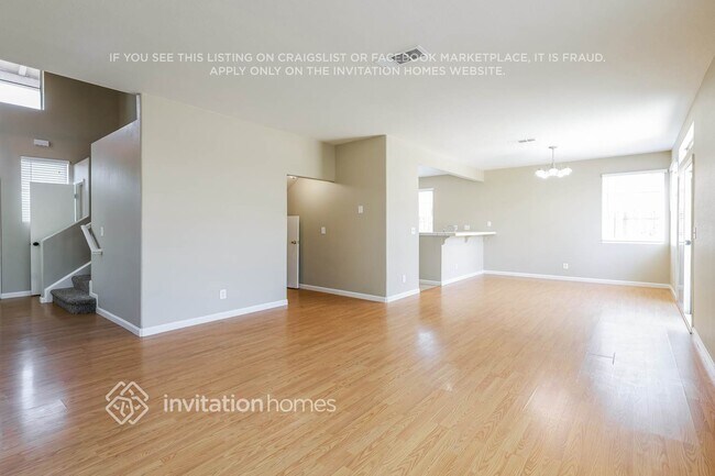 Foto del edificio - 4421 Fall Ln