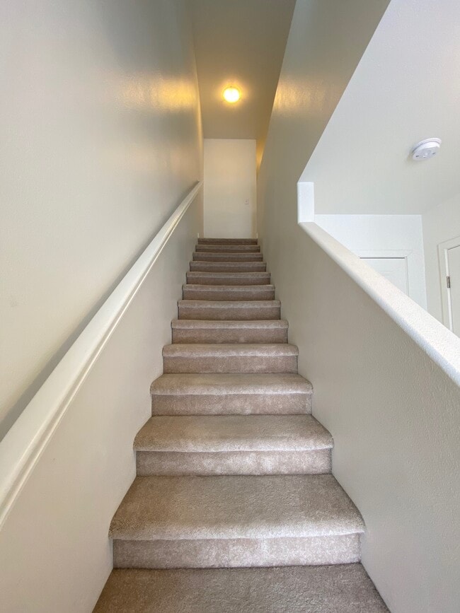 Building Photo - 11524-11524 Grand Cyn Lp