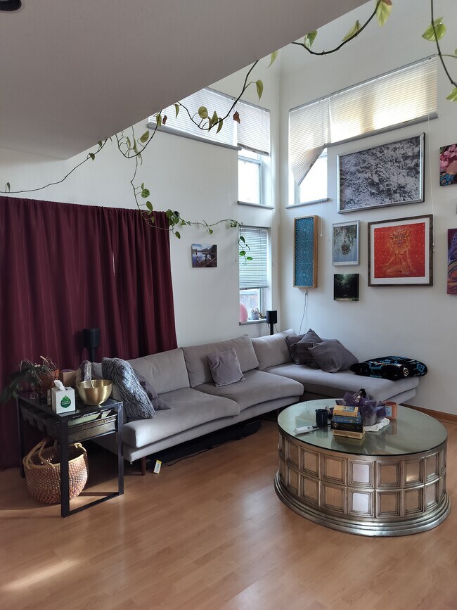 Foto del edificio - 2191 S Sherman St