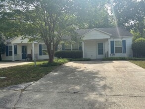 Building Photo - 164 Ashewood Commons Dr