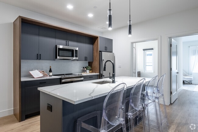 Interior Photo - 20 Grand