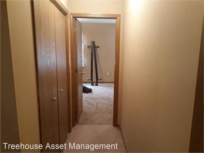 Foto del edificio - 4 br, 2.5 bath House - 2501 Candlecrest Ci...