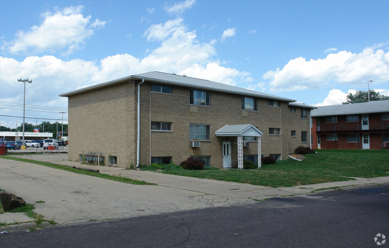 Foto principal - 2511 W Wardcliffe Dr