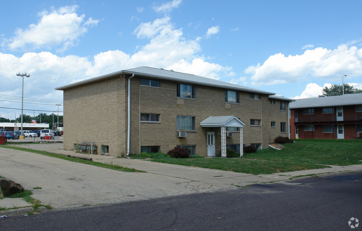 Primary Photo - 2511 W Wardcliffe Dr