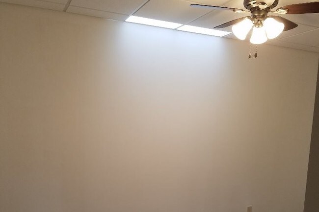 Fotografía del edificio - 115 W North St