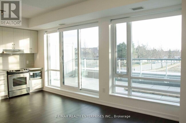 Building Photo - 2560 Eglinton Ave W