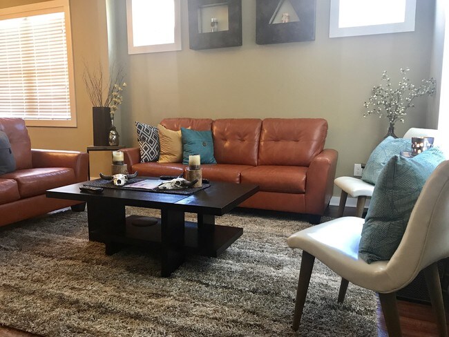 Living Room - 443 Monticello St