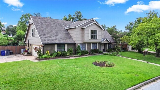 Building Photo - Beautiful two Story home in Windsor Park S...