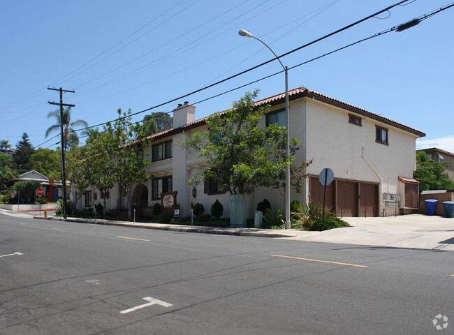 Building Photo - Casita La Mesa