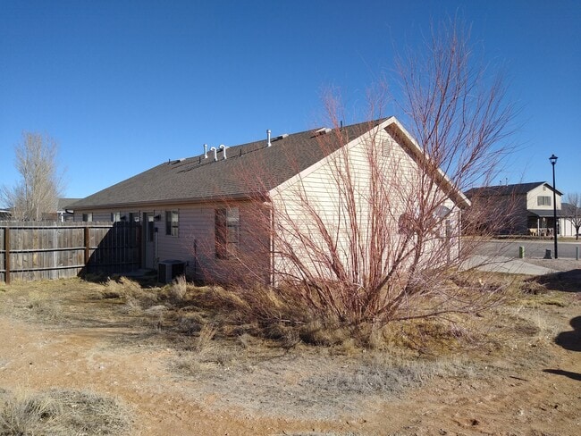 Building Photo - 77 N 4250 W