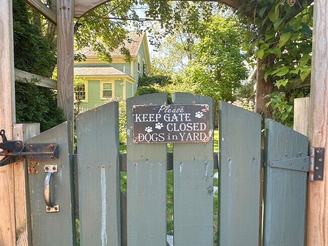 Foto del edificio - 1 Pigeon Hill Ct