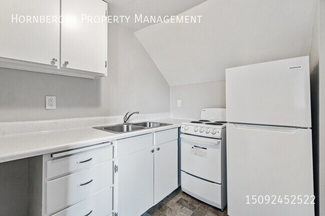 Foto del edificio - 1411 W 8th Ave