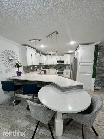 Building Photo - 3 br, 2 bath House - 1492 Scottsdale Rd N