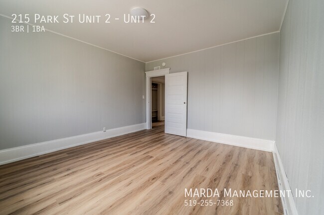 Photo du bâtiment - NEWLY RENOVATED 3 BED/1 BATH IN CHATHAM + UTILITIES